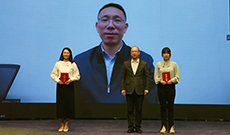 ���߼�ح����W(w��ng)�hί��ӛ�������L(zh��ng)�������~�����c��ƽ��Ӣ�ۡ���Ӱ